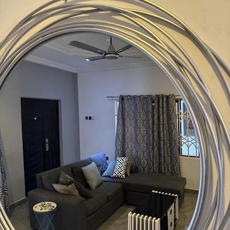 Baffour Apartments Adiebeba Екстериор снимка