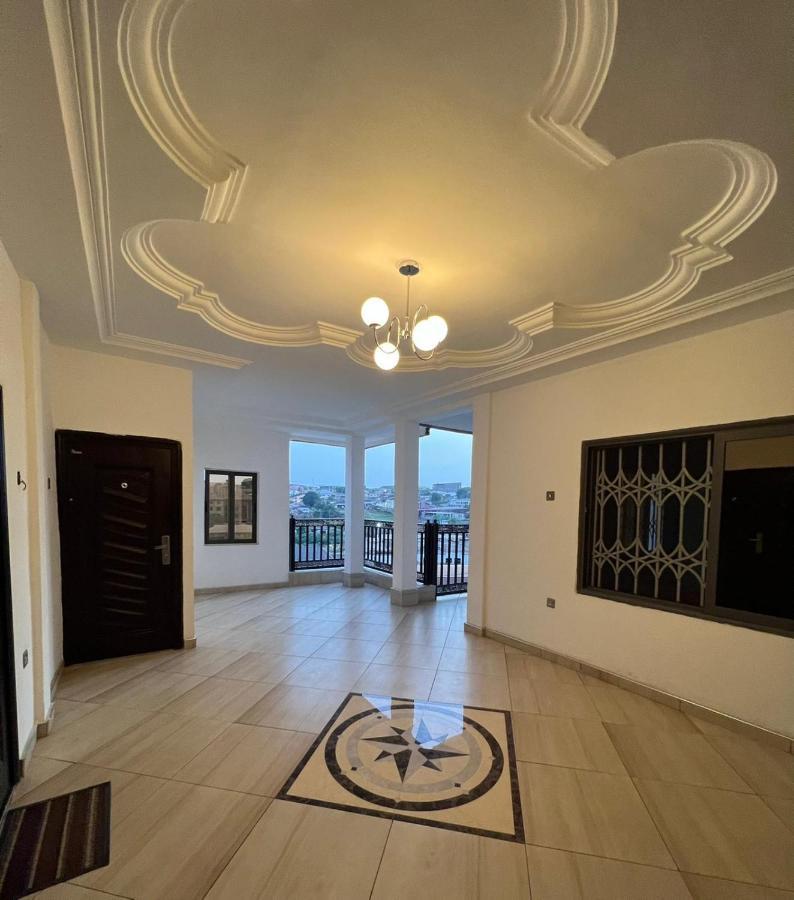 Baffour Apartments Adiebeba Екстериор снимка