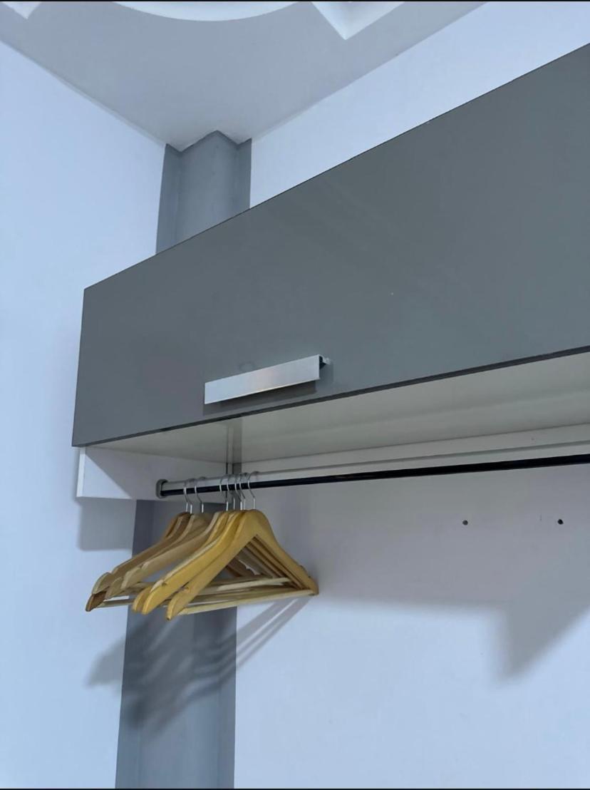 Baffour Apartments Adiebeba Екстериор снимка