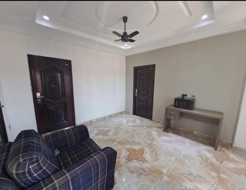 Baffour Apartments Adiebeba Екстериор снимка